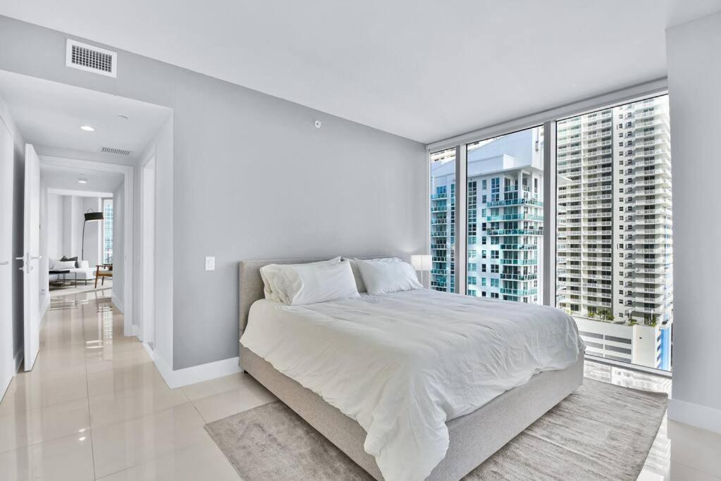 Lovely Upscale Condo Gorgeous View 2Bd 2Bath In Brickell マイアミ エクステリア 写真