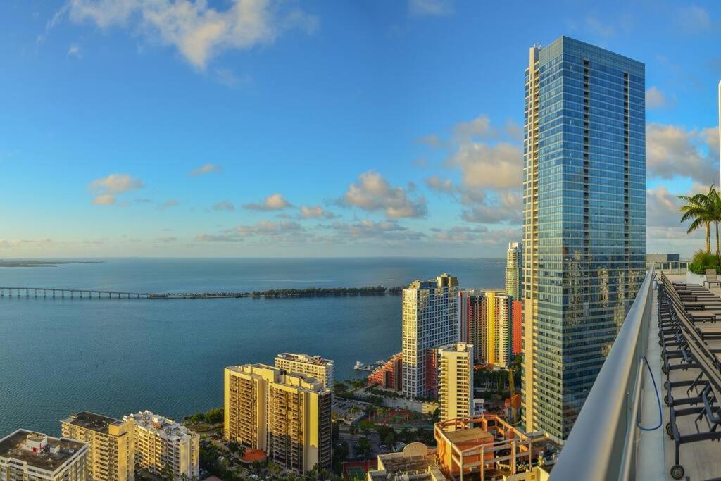 Lovely Upscale Condo Gorgeous View 2Bd 2Bath In Brickell マイアミ エクステリア 写真