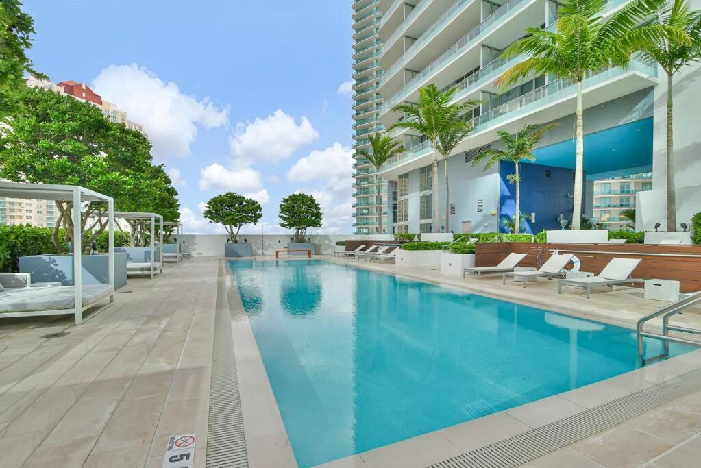 Lovely Upscale Condo Gorgeous View 2Bd 2Bath In Brickell マイアミ エクステリア 写真